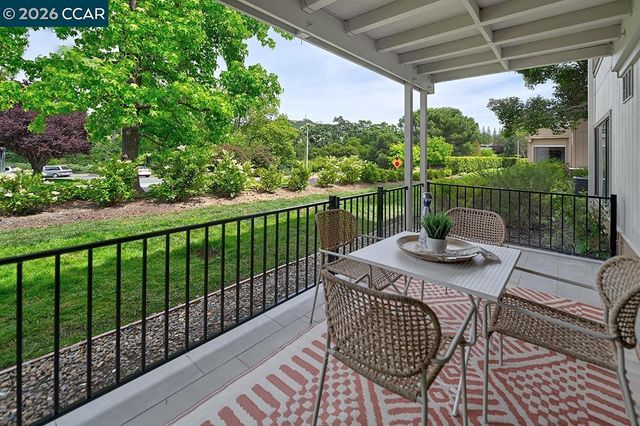 1125 Singingwood Ct 4, Walnut Creek, CA 94595