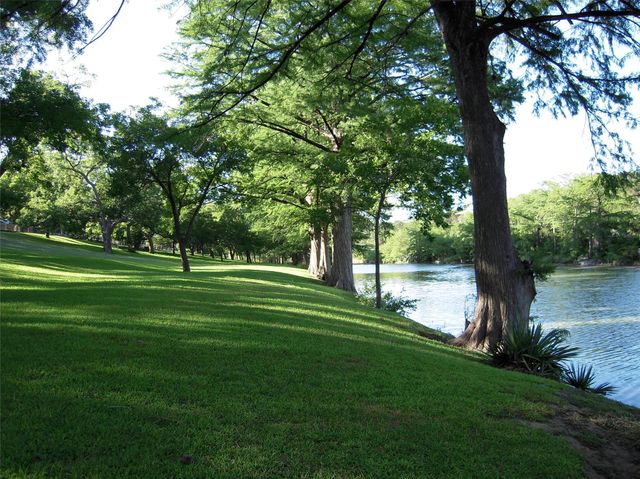 261 Barber DR, Wimberley, TX 78676
