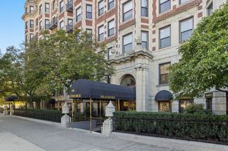 466 Commonwealth Ave 305, Boston, MA 02215