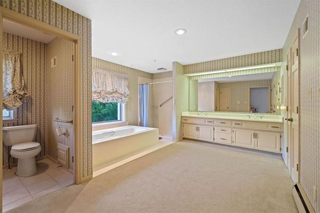 8214 W 99th Street, Overland Park, KS 66212