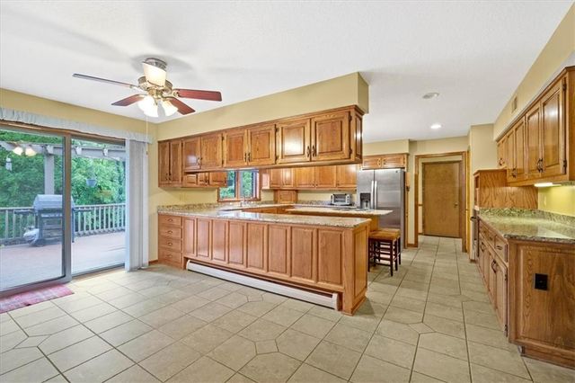 8214 W 99th Street, Overland Park, KS 66212