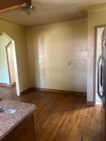 8105 Toepfer, Warren, MI 48089