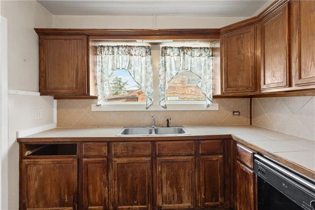 9735 Winner Road, Independence, MO 64052