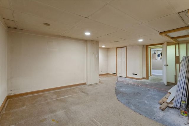 9735 Winner Road, Independence, MO 64052