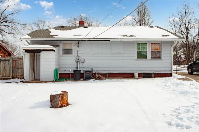 9735 Winner Road, Independence, MO 64052