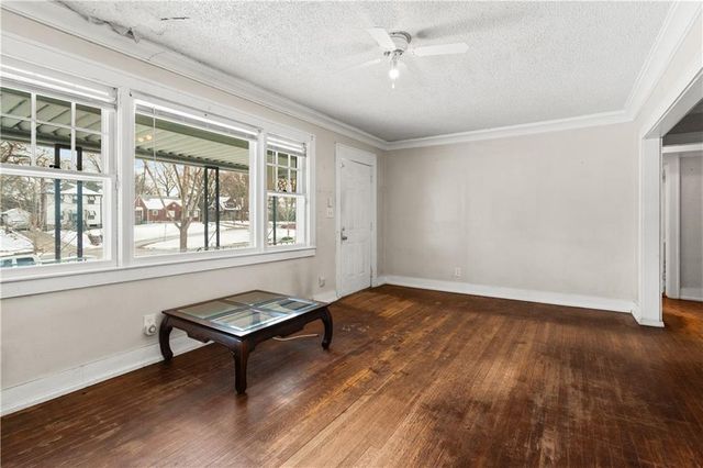 9735 Winner Road, Independence, MO 64052