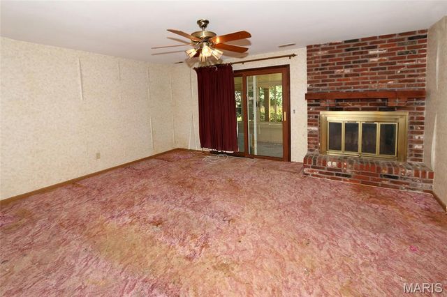 8628 Glenmont Court, St Louis, MO 63123