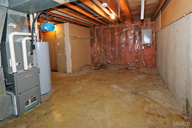8628 Glenmont Court, St Louis, MO 63123