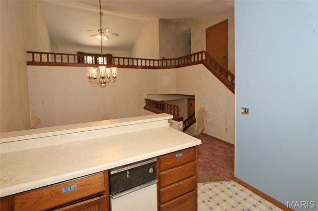 8628 Glenmont Court, St Louis, MO 63123