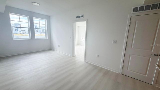 5587 MILLENIA BOULEVARD 213, Orlando, FL 32839