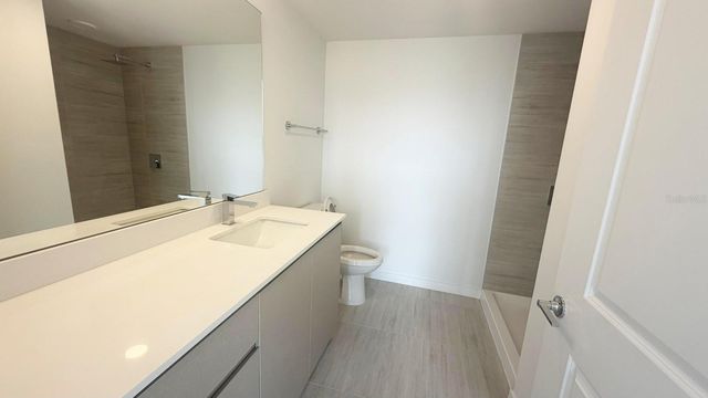 5587 MILLENIA BOULEVARD 213, Orlando, FL 32839