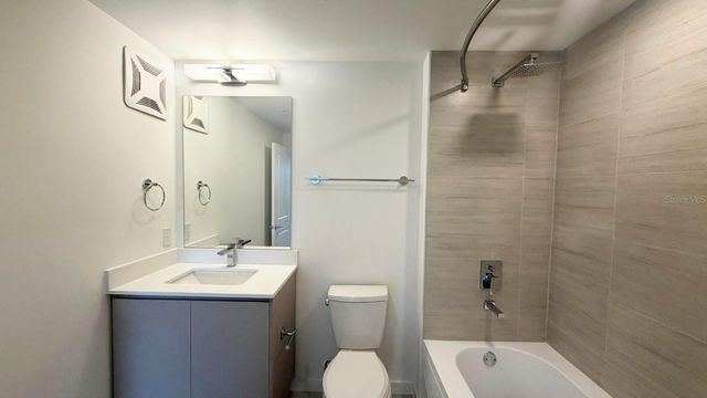 5587 MILLENIA BOULEVARD 213, Orlando, FL 32839