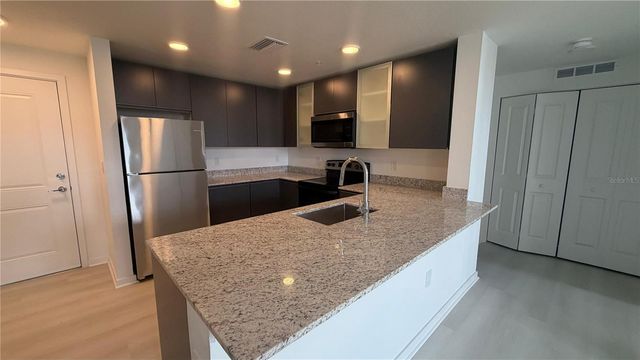 5587 MILLENIA BOULEVARD 213, Orlando, FL 32839