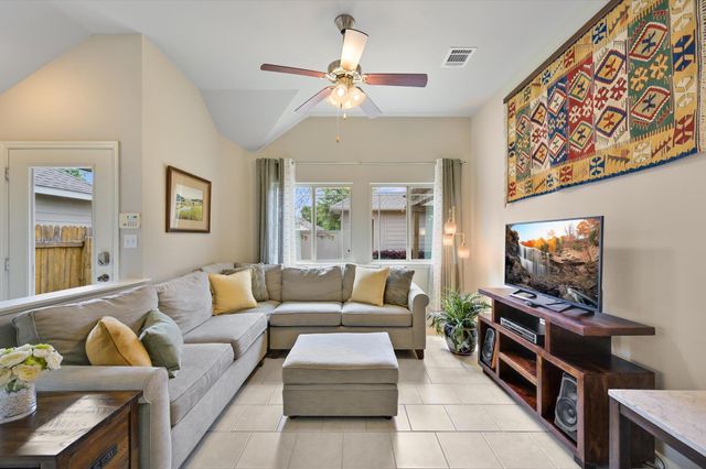 358 Tilly LN, Buda, TX 78610