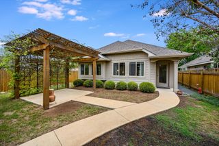 358 Tilly LN, Buda, TX 78610