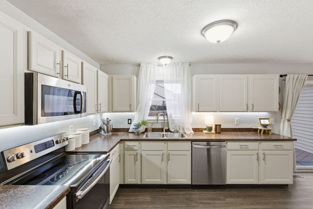 113 Stapleton Way, Georgetown, KY 40324