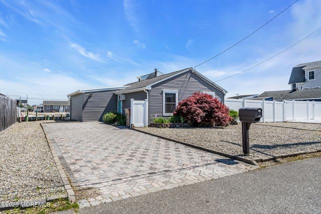 209 Fernwood Drive, Bayville, NJ 08721