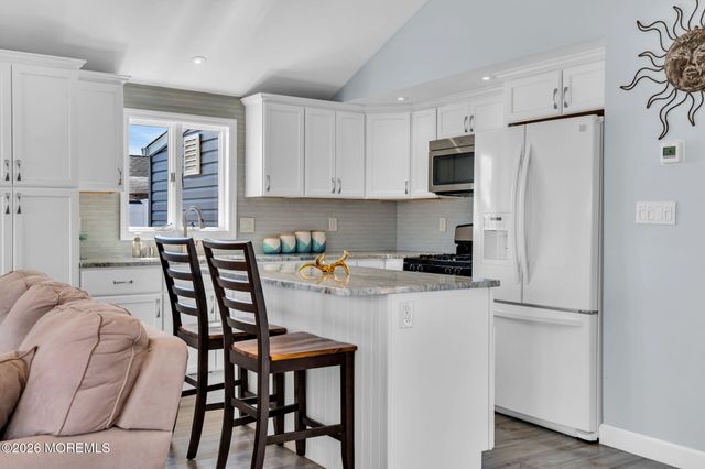 209 Fernwood Drive, Bayville, NJ 08721