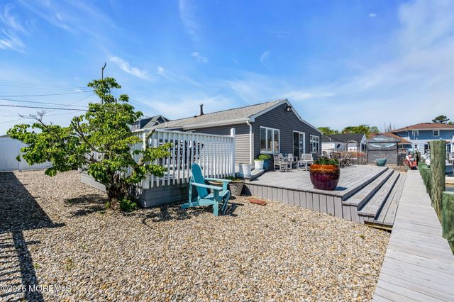 209 Fernwood Drive, Bayville, NJ 08721