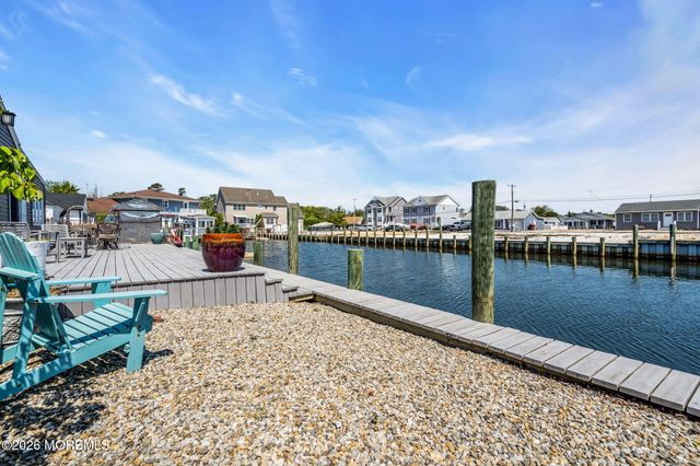 209 Fernwood Drive, Bayville, NJ 08721