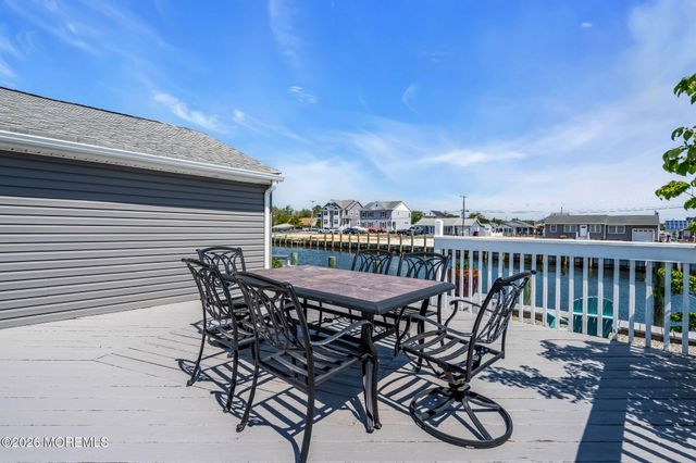 209 Fernwood Drive, Bayville, NJ 08721