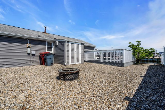 209 Fernwood Drive, Bayville, NJ 08721