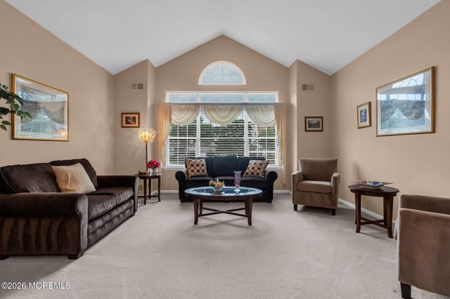 17 Falstaff Drive, Manchester, NJ 08759