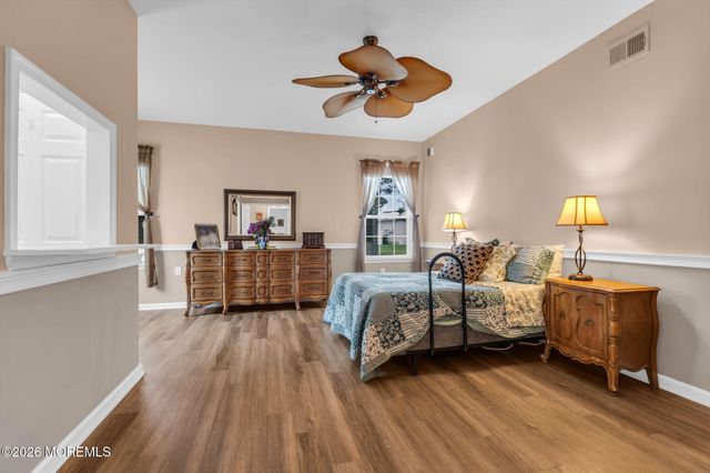 17 Falstaff Drive, Manchester, NJ 08759