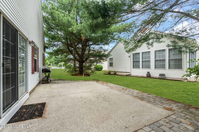 17 Falstaff Drive, Manchester, NJ 08759