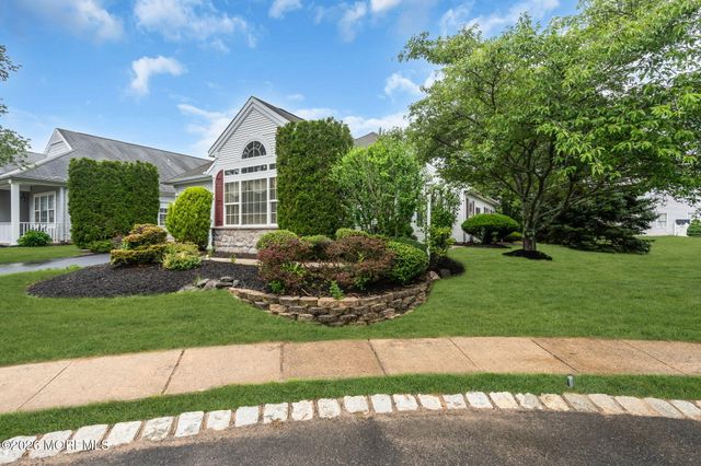17 Falstaff Drive, Manchester, NJ 08759