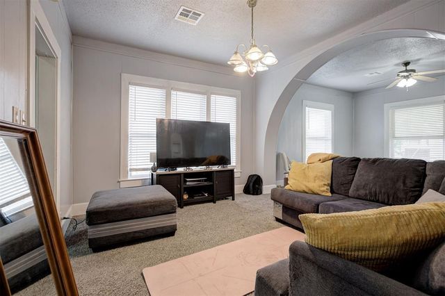 709 S Hadden Street, El Reno, OK 73036