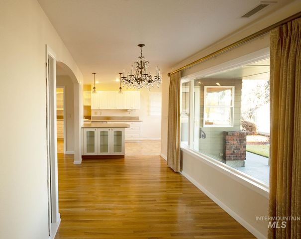 6414 W Randolph Dr, Boise, ID 83709