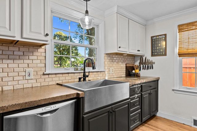 544 W SEYMOUR STREET, Appleton, WI 54915