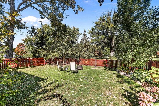 544 W SEYMOUR STREET, Appleton, WI 54915