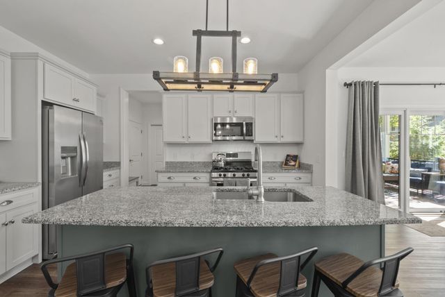 512 Greenacre Circle, Howard, OH 43028