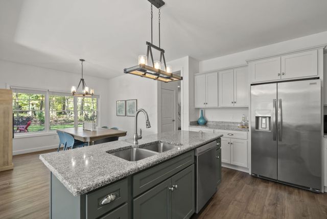 512 Greenacre Circle, Howard, OH 43028