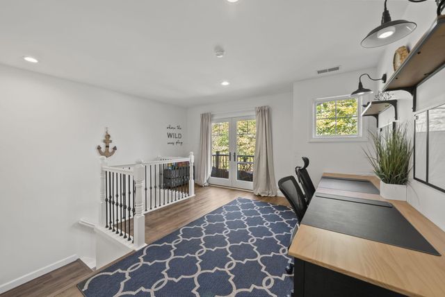 512 Greenacre Circle, Howard, OH 43028