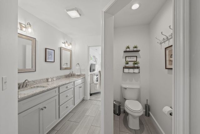 512 Greenacre Circle, Howard, OH 43028