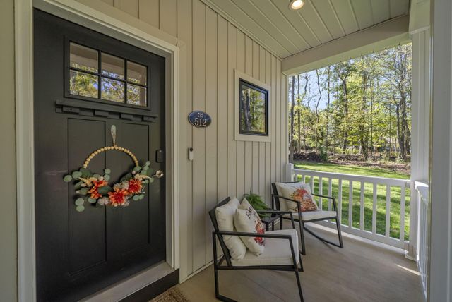 512 Greenacre Circle, Howard, OH 43028