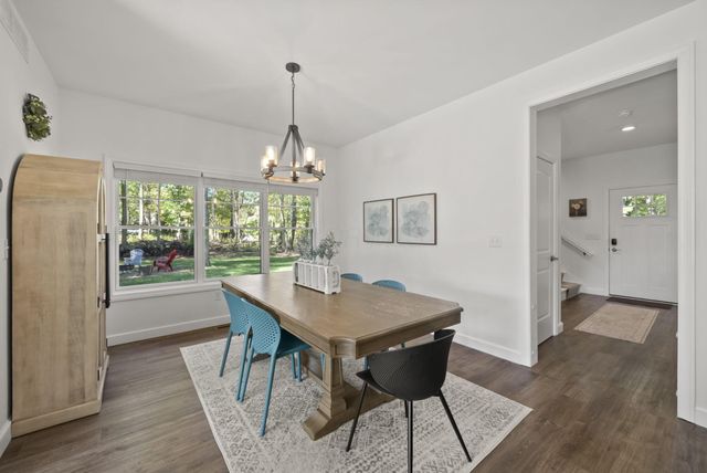 512 Greenacre Circle, Howard, OH 43028