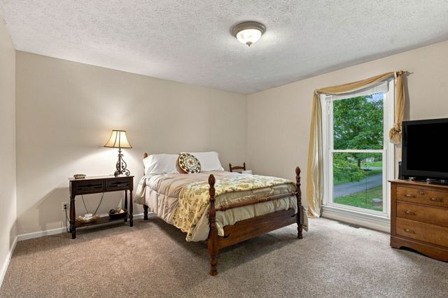 5038 Windland Dr, Springfield, TN 37172