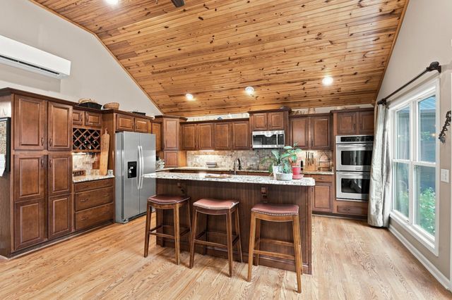 5038 Windland Dr, Springfield, TN 37172