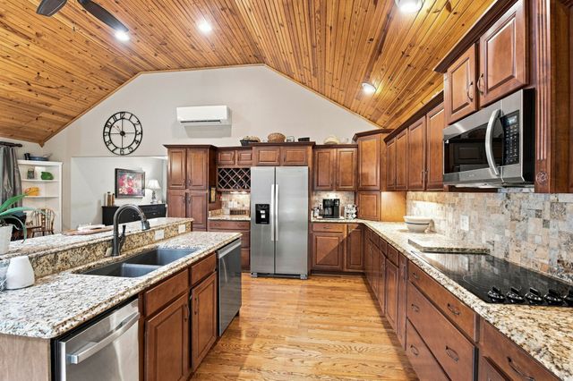 5038 Windland Dr, Springfield, TN 37172