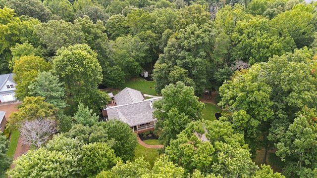 5038 Windland Dr, Springfield, TN 37172