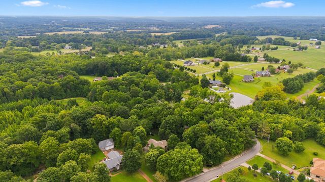 5038 Windland Dr, Springfield, TN 37172