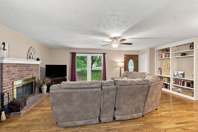 5038 Windland Dr, Springfield, TN 37172
