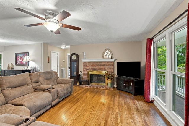 5038 Windland Dr, Springfield, TN 37172