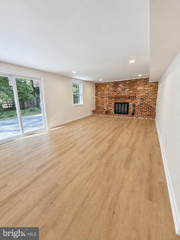 11906 HENRY FLEET DR, Potomac, MD 20854
