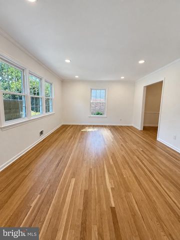 11906 HENRY FLEET DR, Potomac, MD 20854
