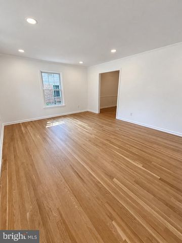 11906 HENRY FLEET DR, Potomac, MD 20854